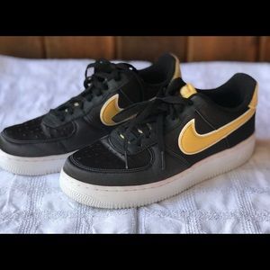 Womens Nike Air Force 1 low satin black and gold